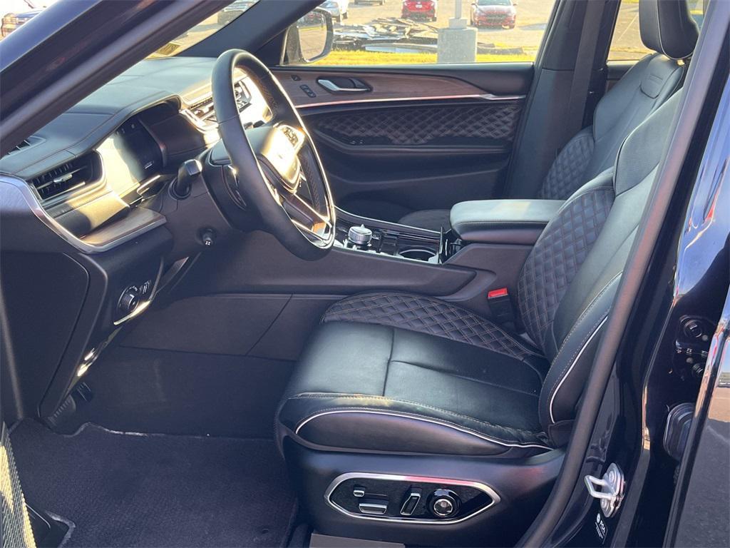 used 2024 Jeep Grand Cherokee L car, priced at $54,940
