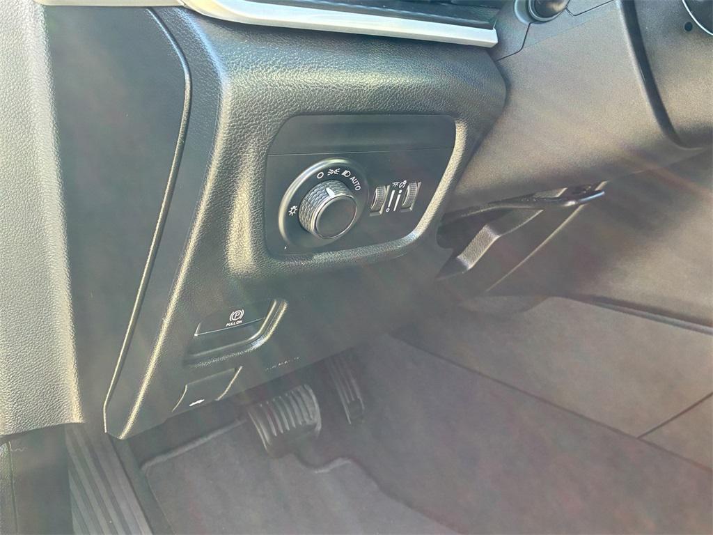 used 2024 Jeep Grand Cherokee L car, priced at $31,940