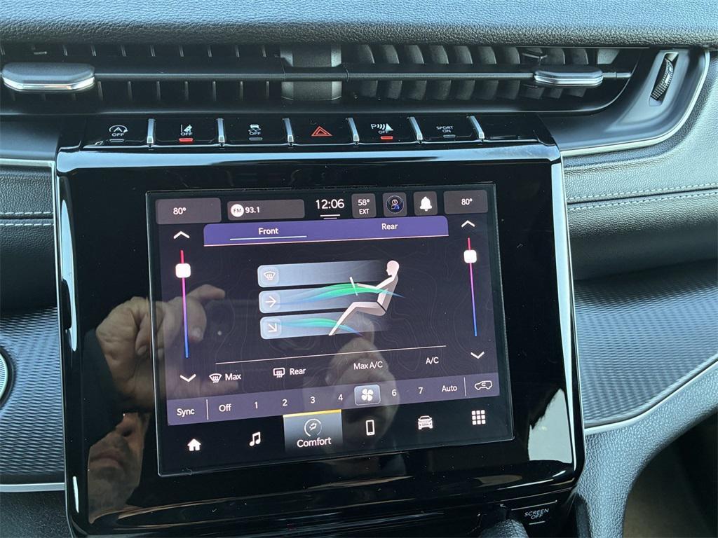 used 2024 Jeep Grand Cherokee L car, priced at $31,940