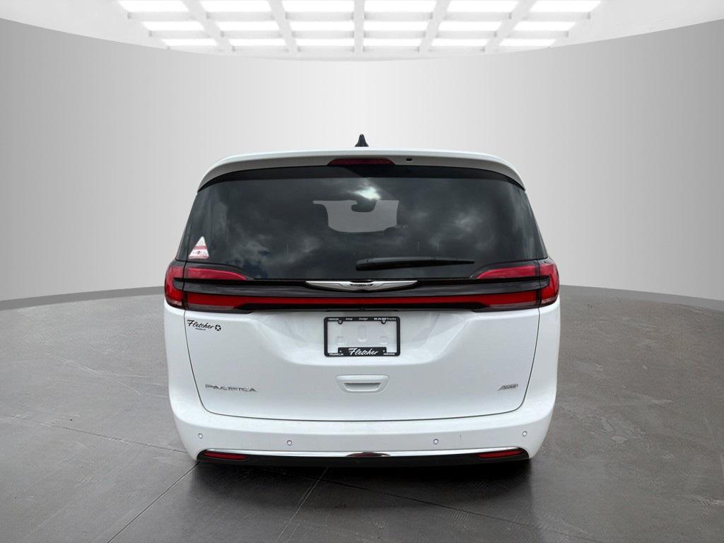 new 2025 Chrysler Pacifica car, priced at $49,535
