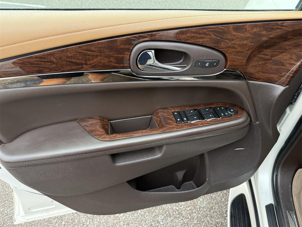 used 2015 Buick Enclave car, priced at $10,995