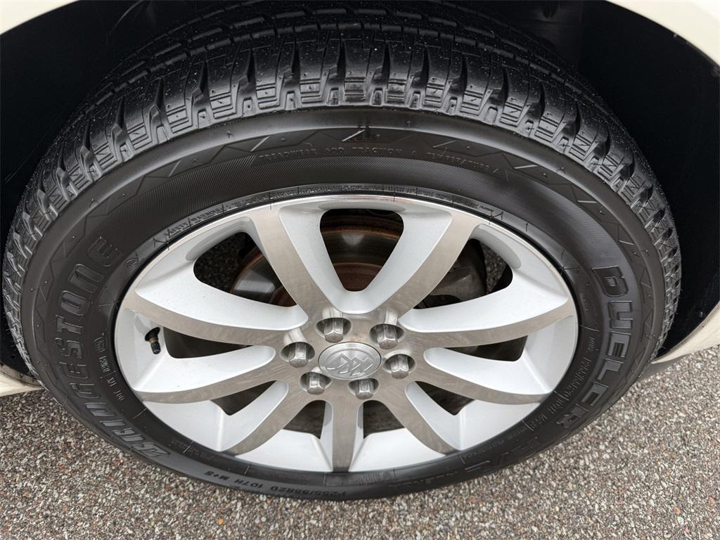 used 2015 Buick Enclave car, priced at $10,995