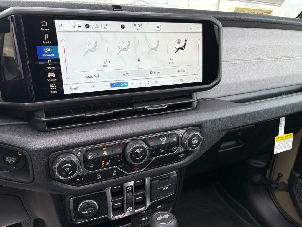 new 2025 Jeep Wrangler car, priced at $54,485