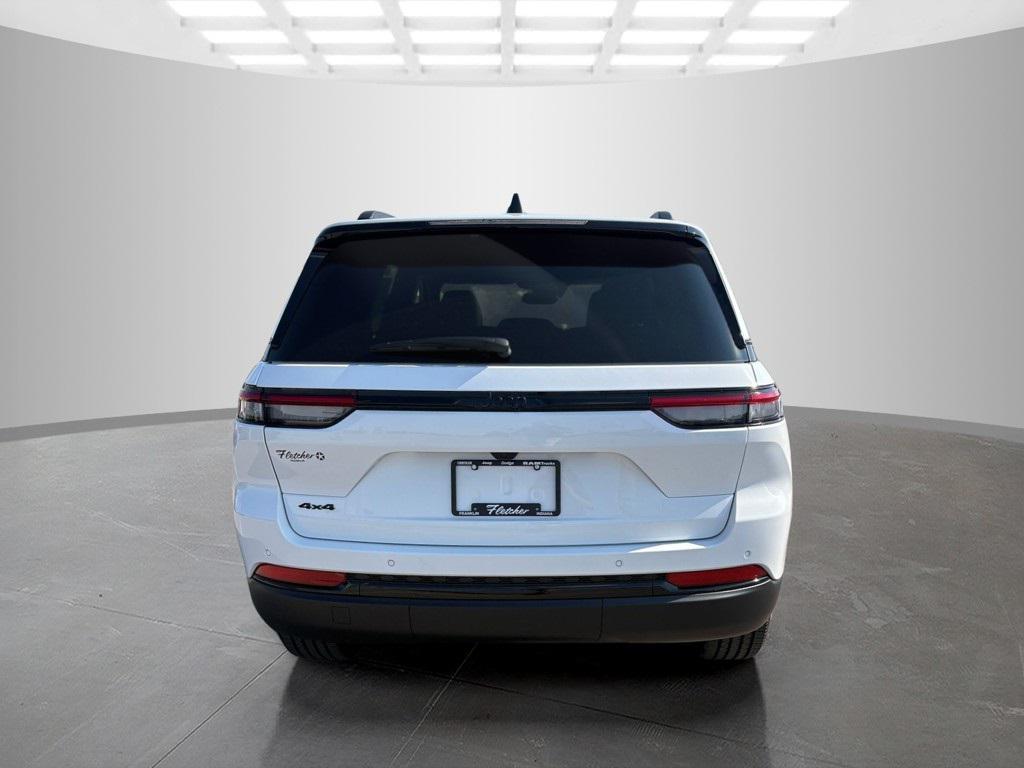 new 2025 Jeep Grand Cherokee car, priced at $47,780
