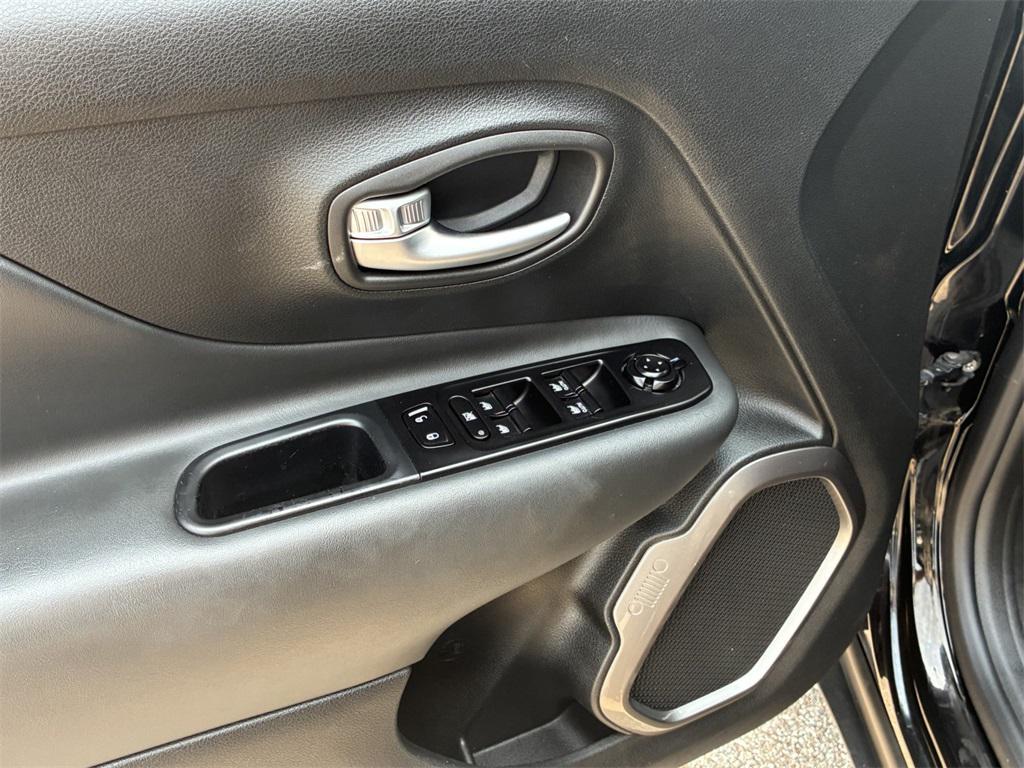 used 2022 Jeep Renegade car, priced at $20,999