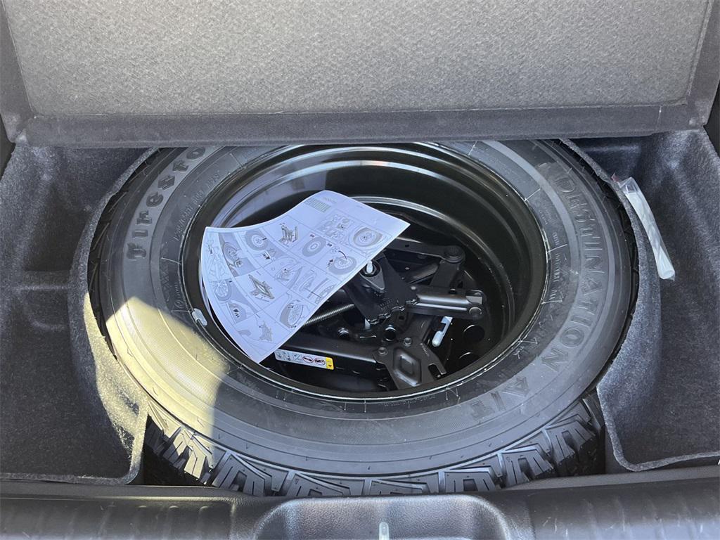 used 2021 Jeep Cherokee car, priced at $25,503