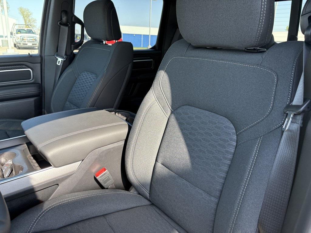 new 2025 Ram 1500 car, priced at $62,260