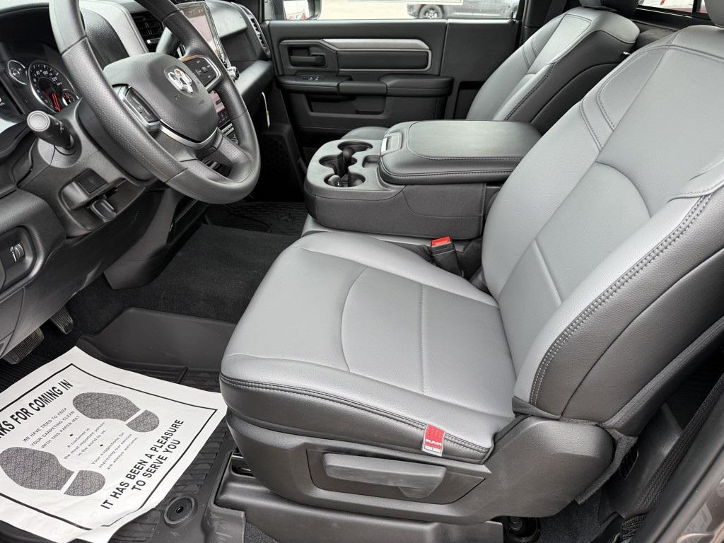 new 2025 Ram 3500 car, priced at $67,125