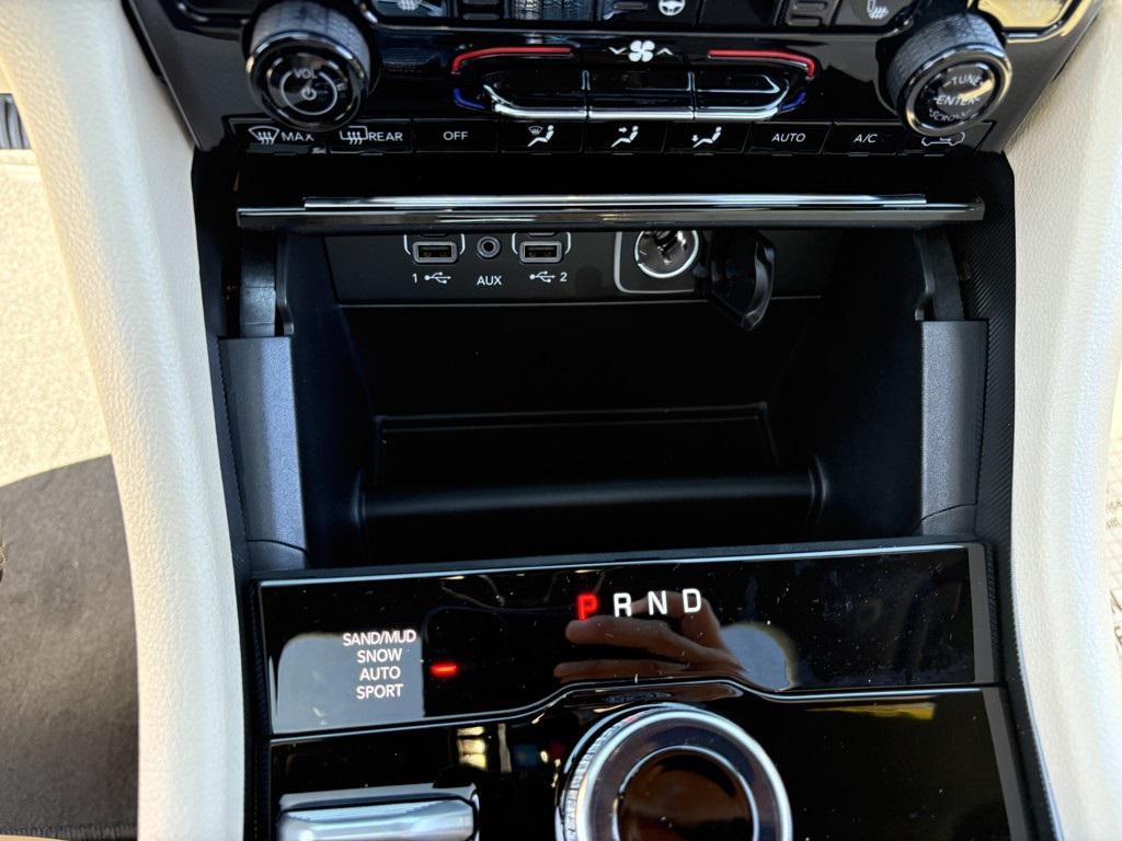 new 2025 Jeep Grand Cherokee L car, priced at $54,140