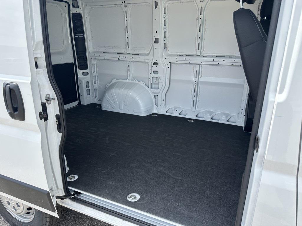 new 2025 Ram ProMaster 1500 car, priced at $48,130