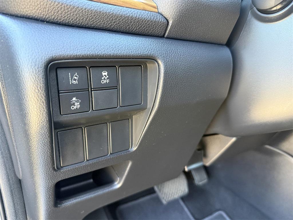 used 2017 Honda CR-V car, priced at $18,940