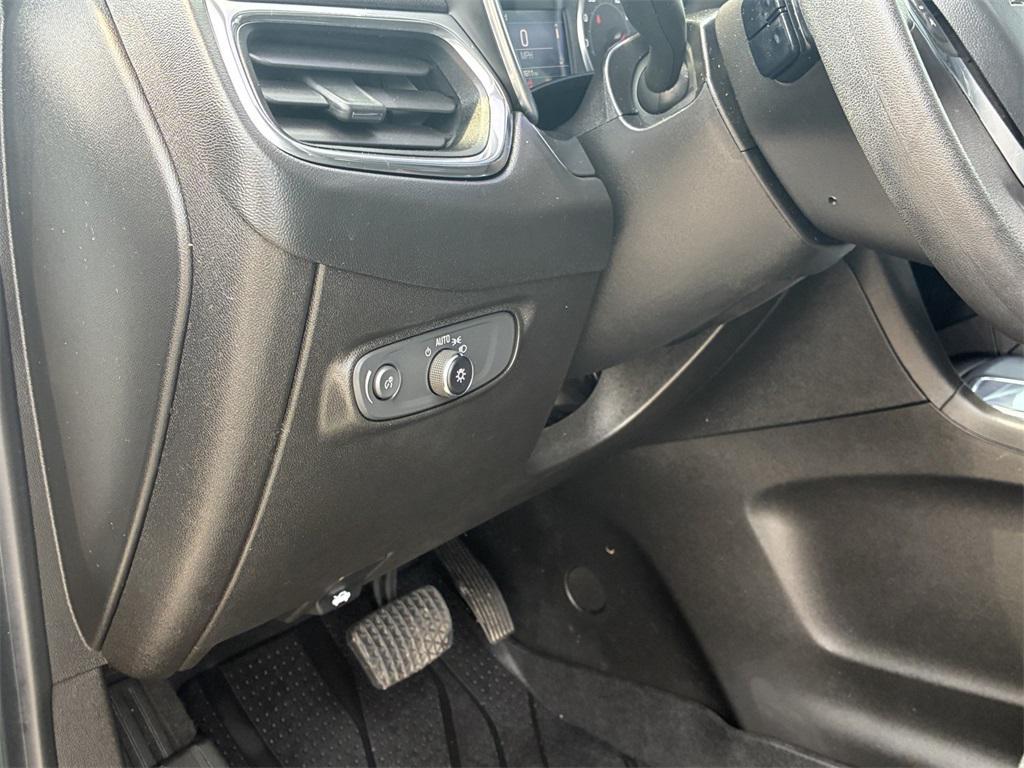 used 2022 Chevrolet Equinox car, priced at $22,950