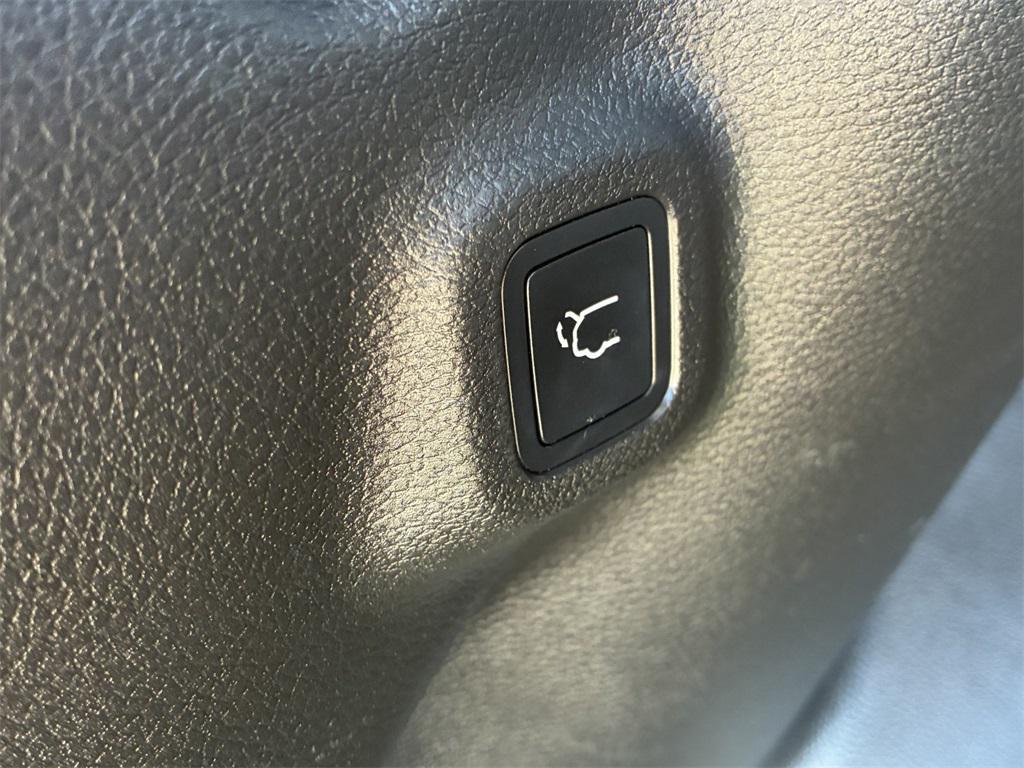 used 2022 Jeep Compass car, priced at $22,995