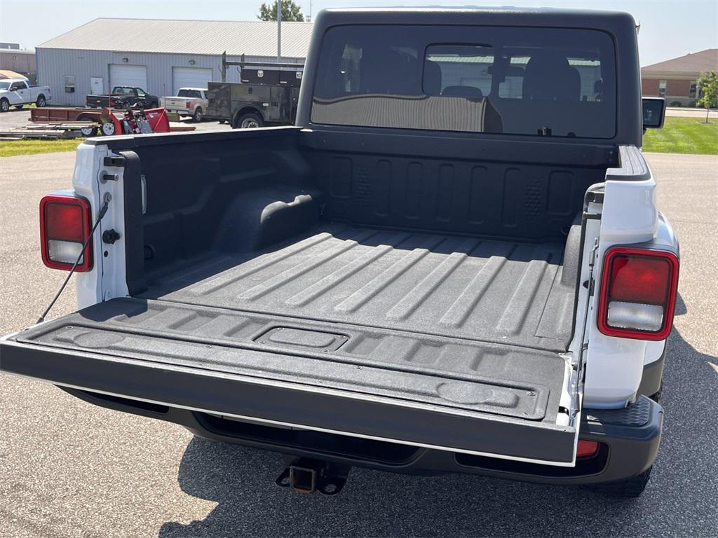 used 2021 Jeep Gladiator car, priced at $33,380