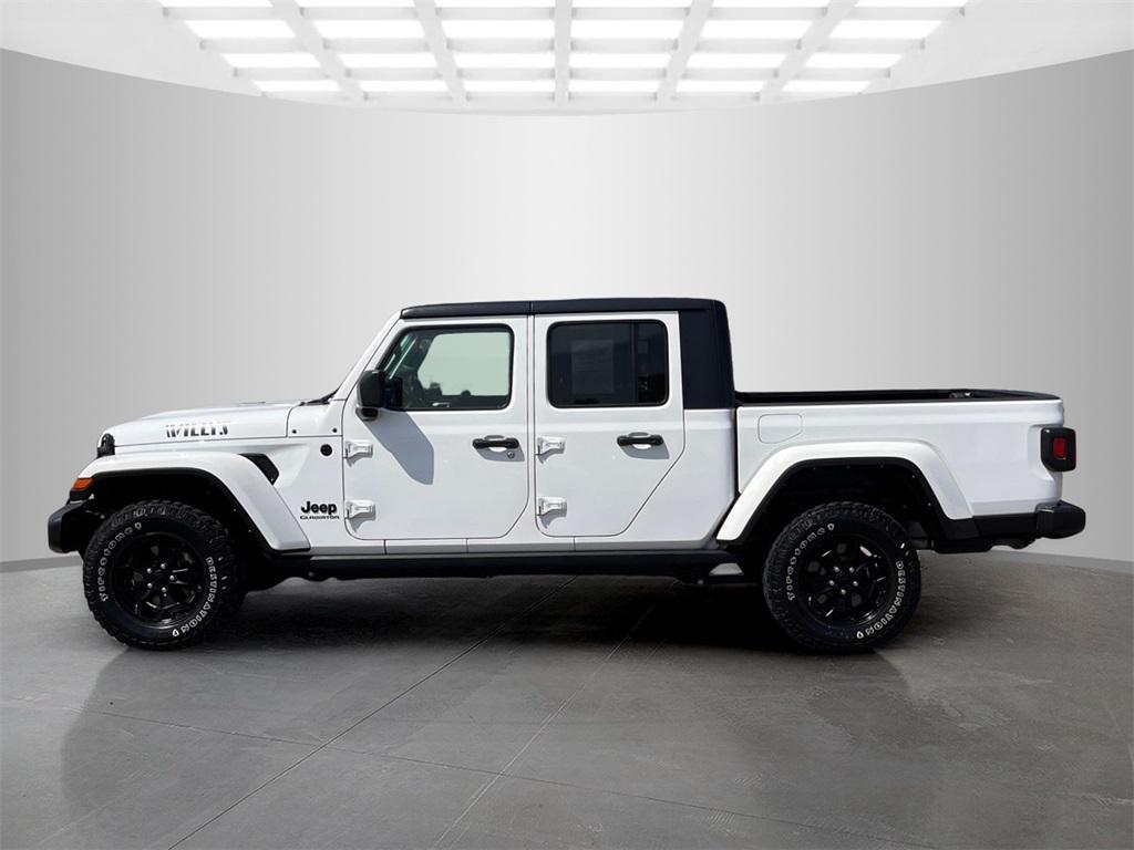 used 2021 Jeep Gladiator car, priced at $33,380