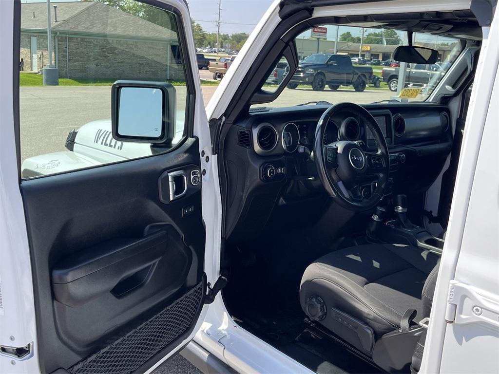 used 2021 Jeep Gladiator car, priced at $33,380