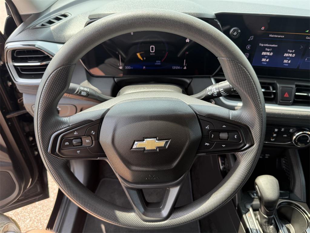 used 2024 Chevrolet TrailBlazer car, priced at $22,495
