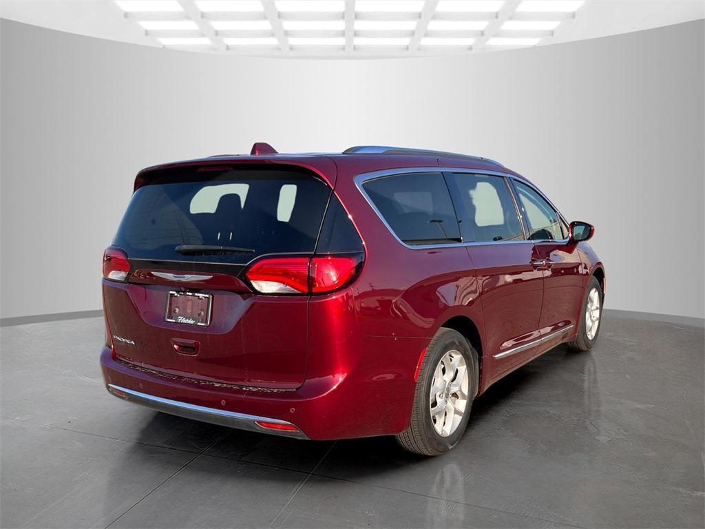 used 2019 Chrysler Pacifica car, priced at $18,425