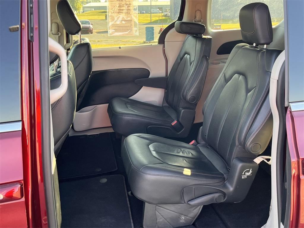 used 2019 Chrysler Pacifica car, priced at $18,425