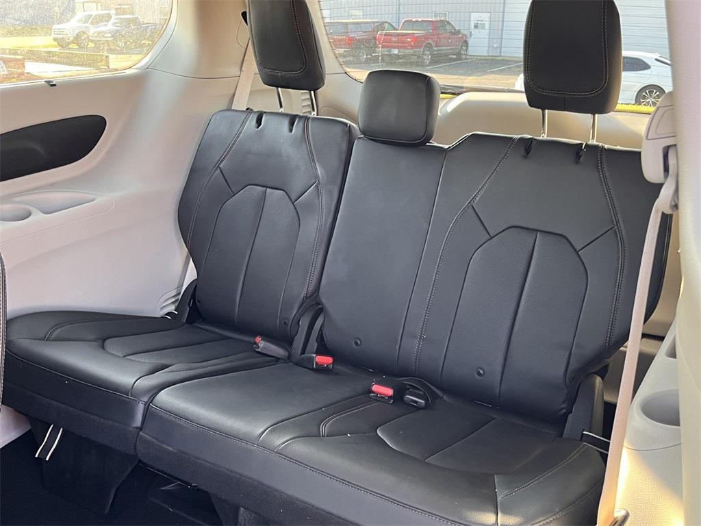 used 2019 Chrysler Pacifica car, priced at $18,425
