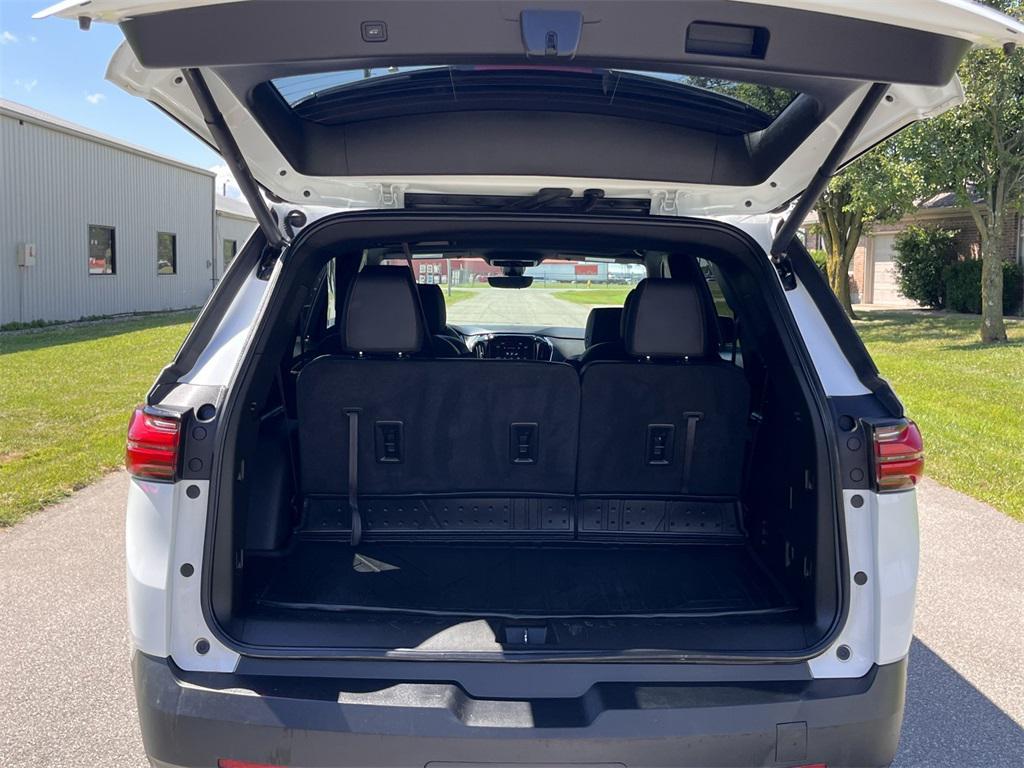 used 2023 Chevrolet Traverse car, priced at $39,958