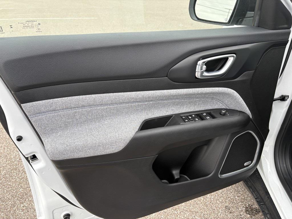 new 2025 Jeep Compass car, priced at $35,560