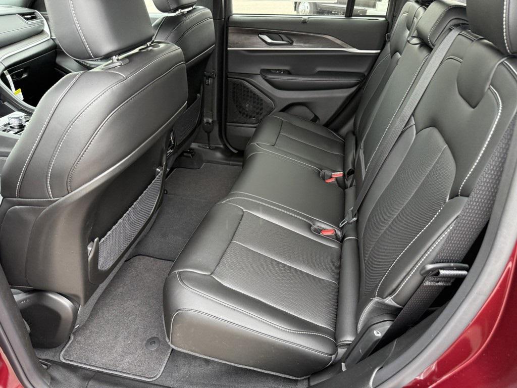 new 2025 Jeep Grand Cherokee car, priced at $55,985
