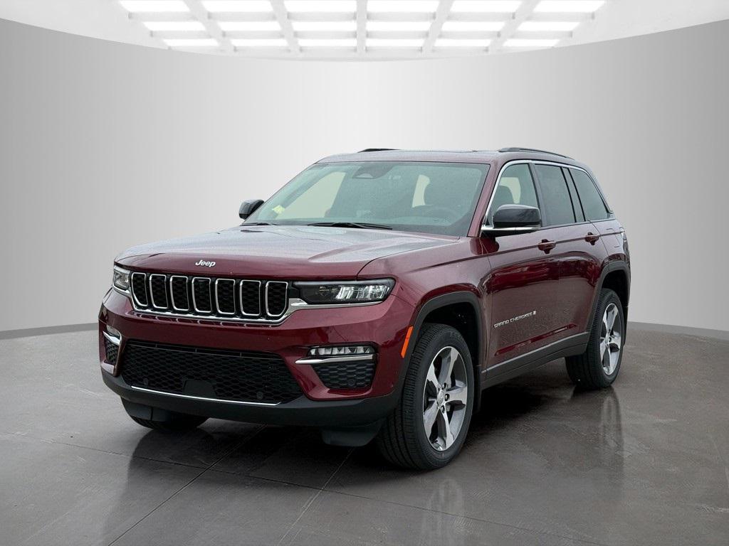 new 2025 Jeep Grand Cherokee car, priced at $55,985