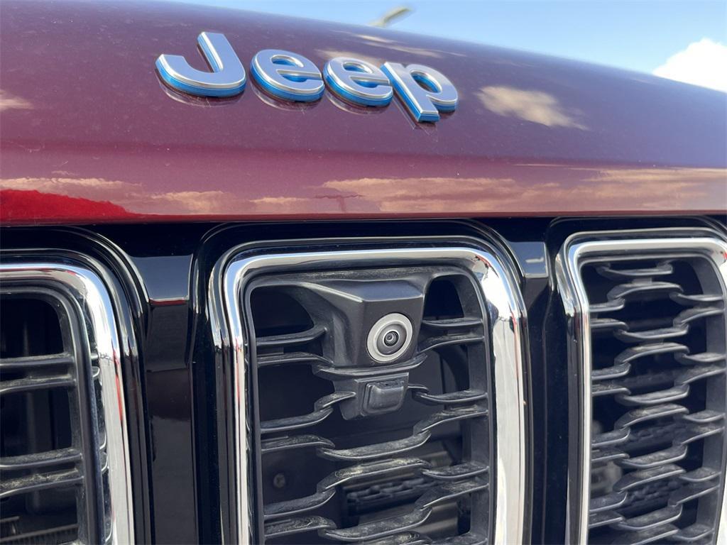 used 2024 Jeep Grand Cherokee car, priced at $34,440