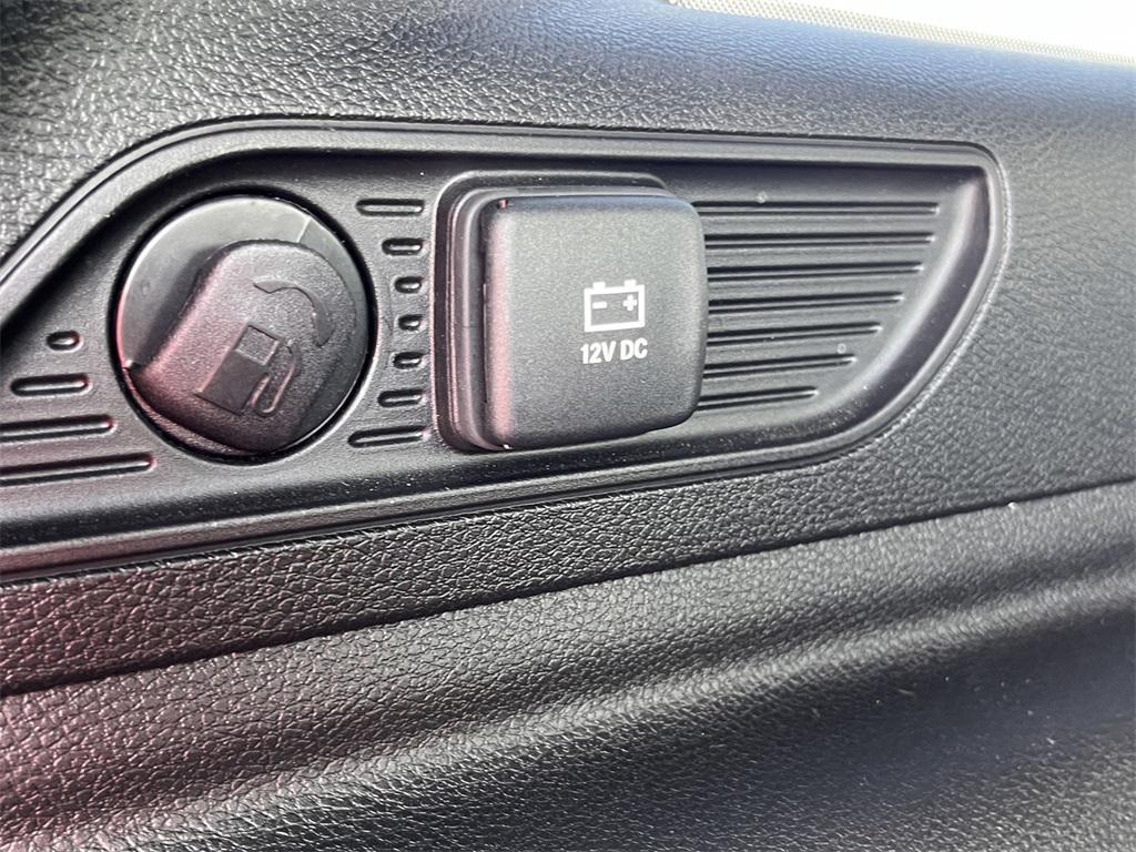 used 2024 Jeep Grand Cherokee car, priced at $34,440