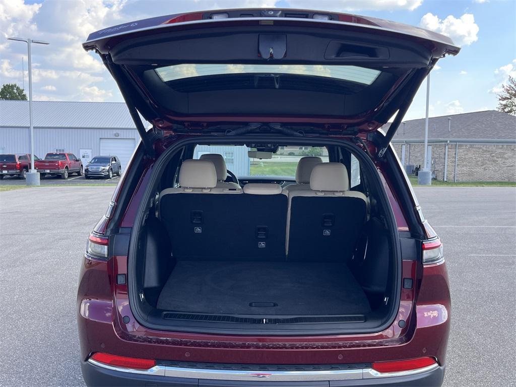 used 2024 Jeep Grand Cherokee car, priced at $34,440