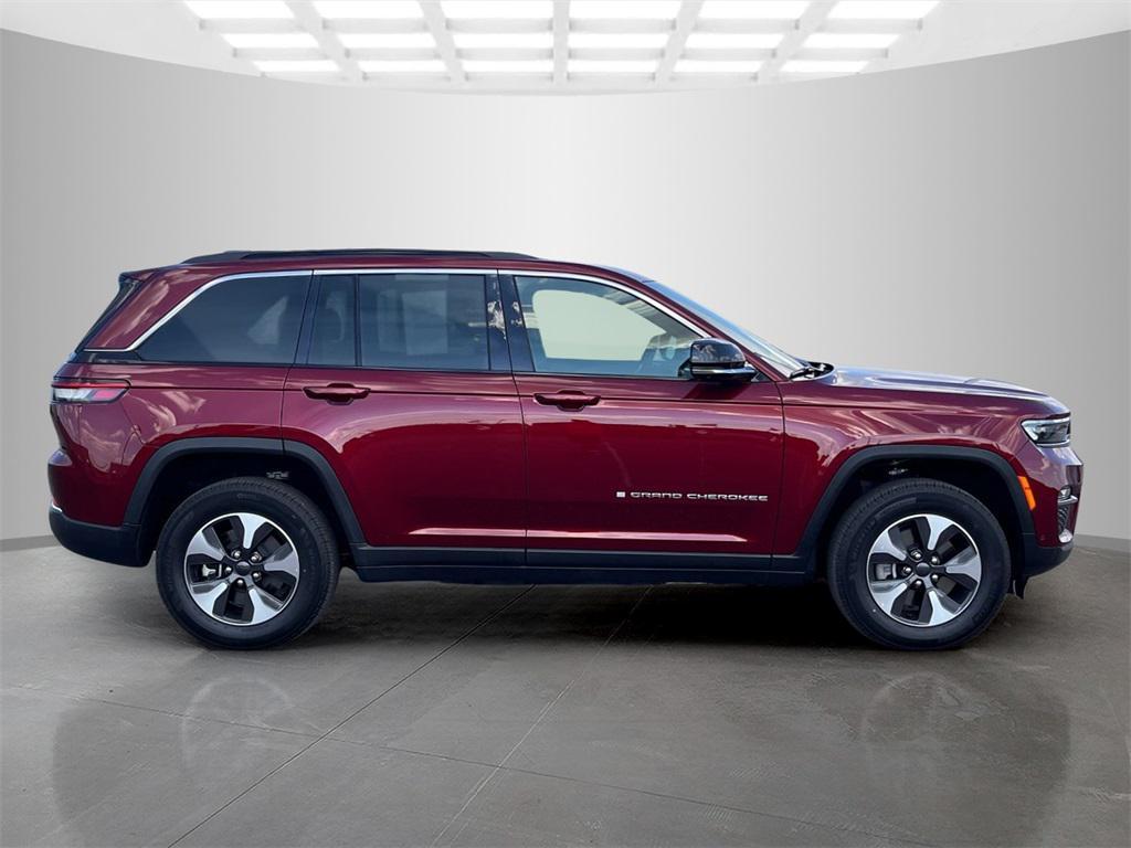 used 2024 Jeep Grand Cherokee car, priced at $34,440