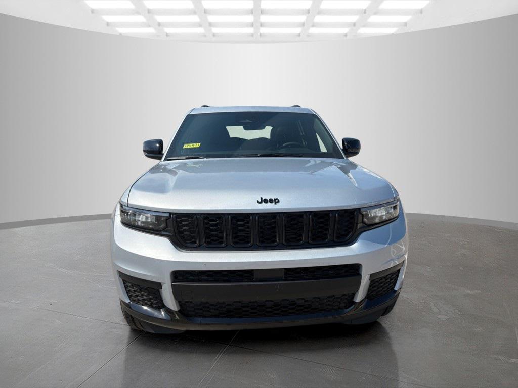new 2025 Jeep Grand Cherokee L car, priced at $51,370
