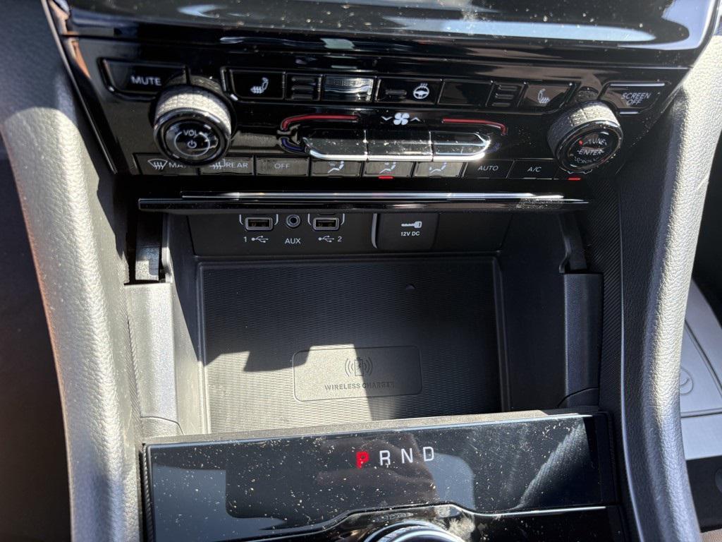 new 2025 Jeep Grand Cherokee L car, priced at $51,370