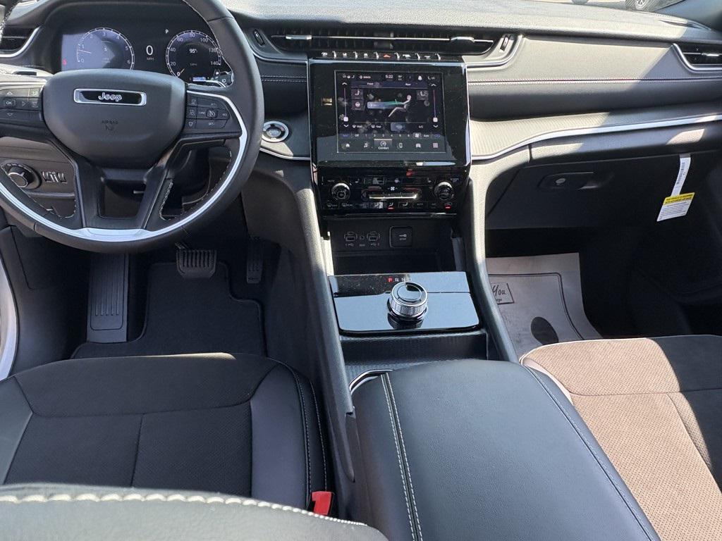 new 2025 Jeep Grand Cherokee L car, priced at $51,370