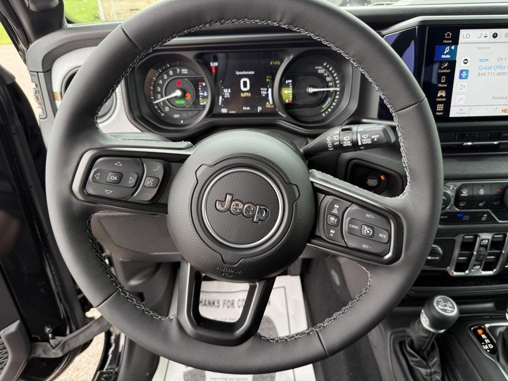 new 2025 Jeep Wrangler car, priced at $55,335