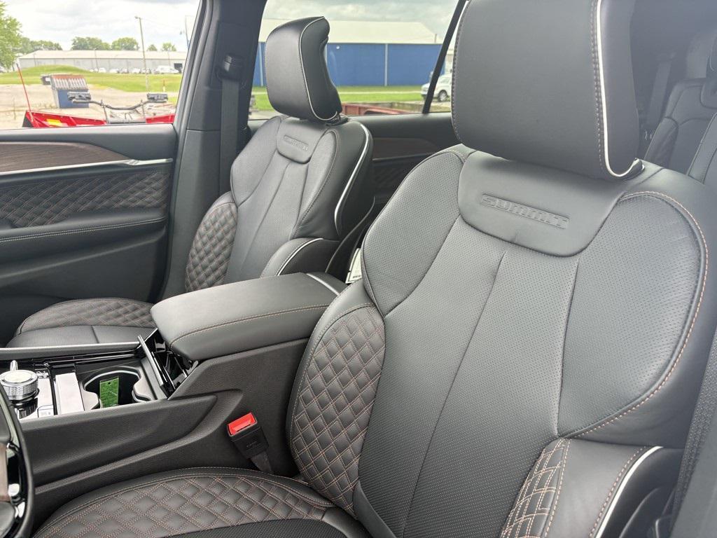new 2025 Jeep Grand Cherokee L car, priced at $62,980