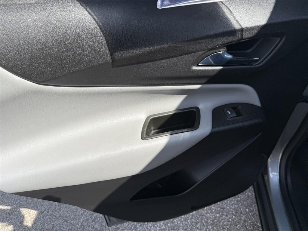 used 2023 Chevrolet Equinox car, priced at $23,229