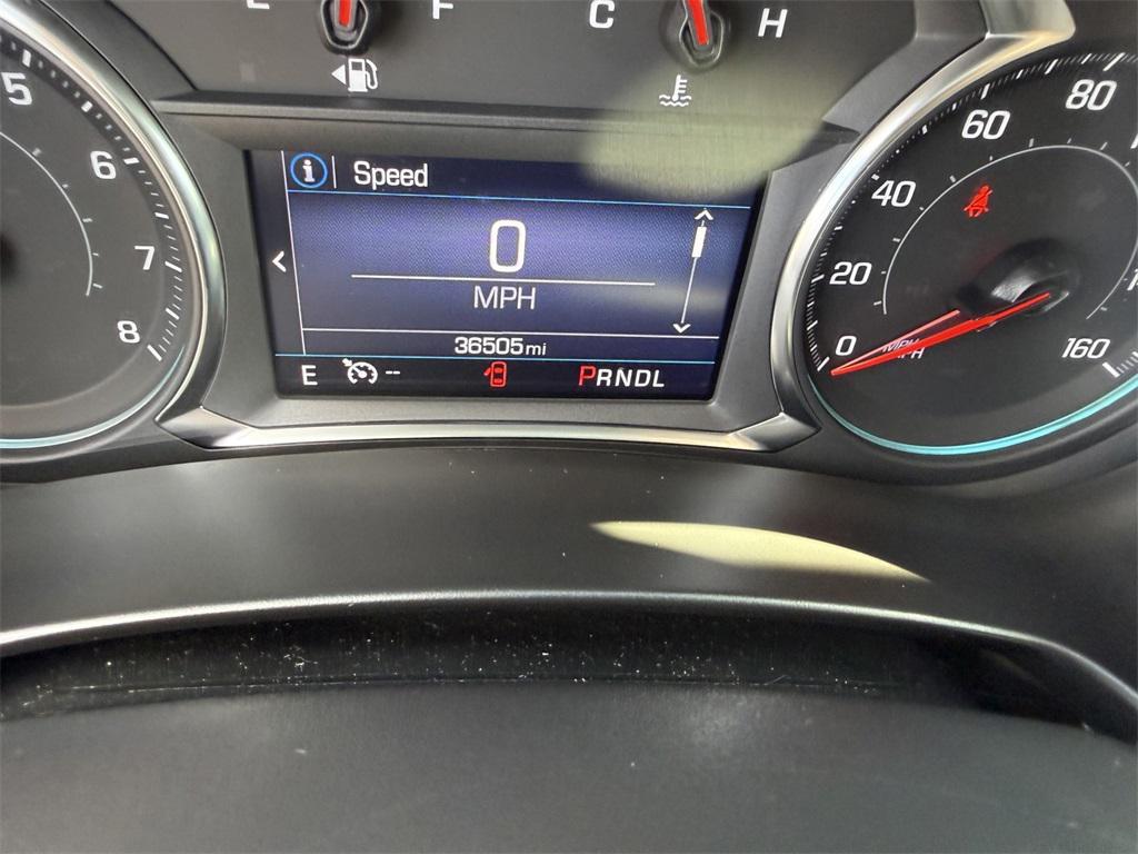 used 2023 Chevrolet Equinox car, priced at $23,229