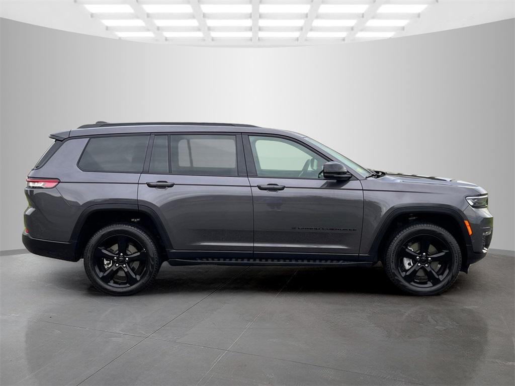 used 2025 Jeep Grand Cherokee L car, priced at $45,414