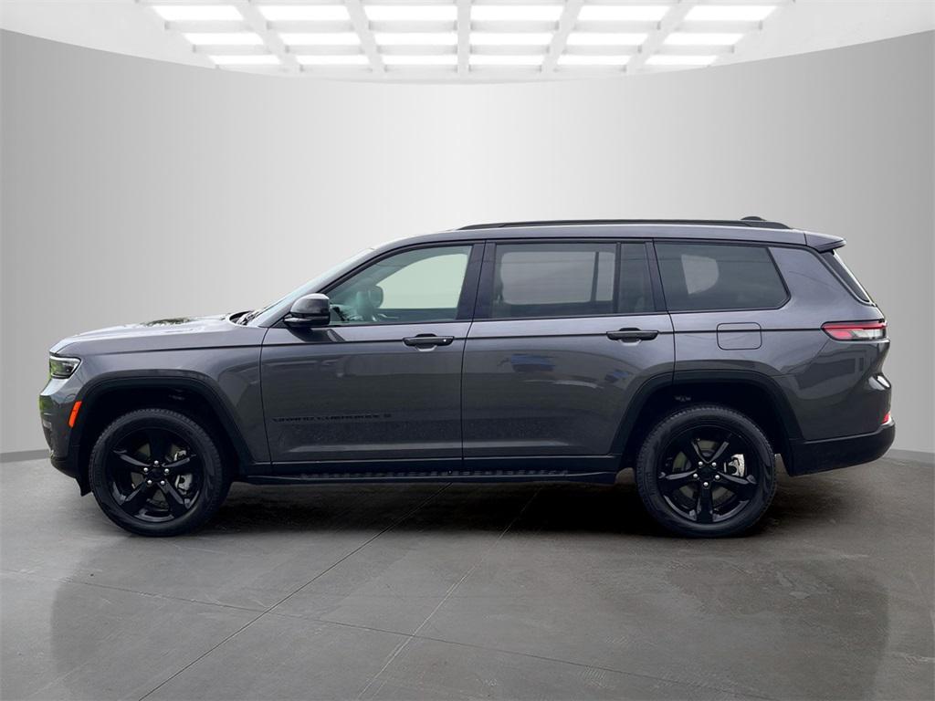 used 2025 Jeep Grand Cherokee L car, priced at $45,414