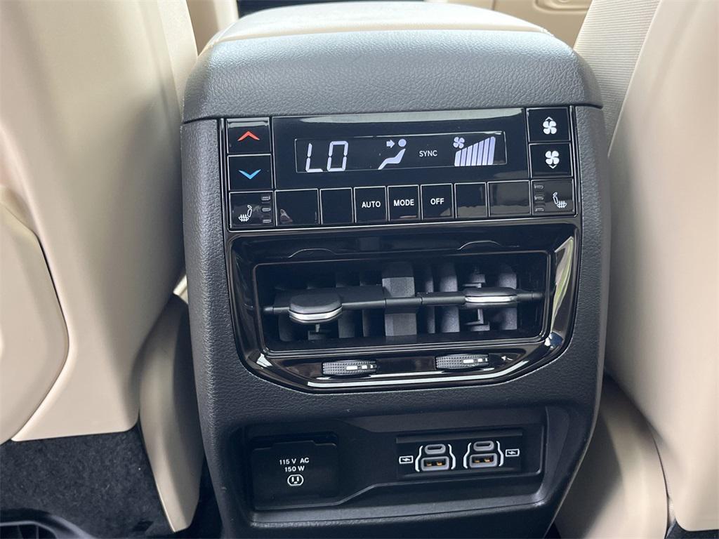 used 2025 Jeep Grand Cherokee L car, priced at $45,414