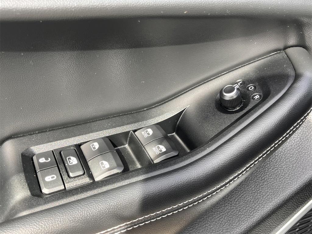 used 2022 Jeep Grand Cherokee L car, priced at $31,995