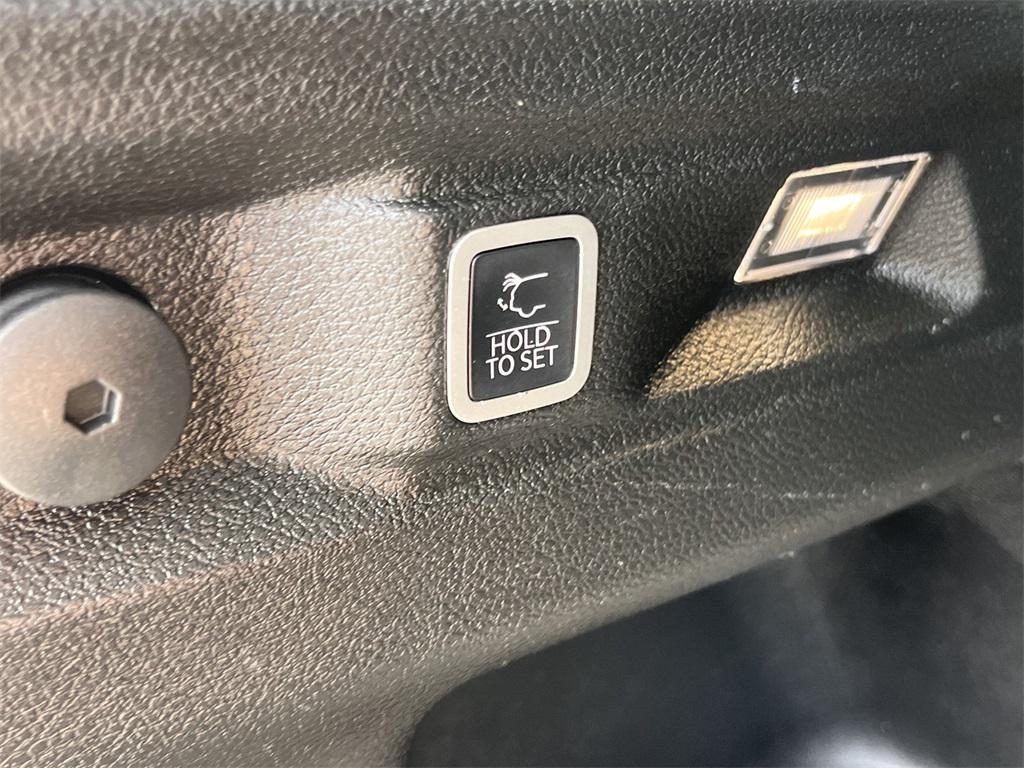 used 2022 Jeep Grand Cherokee L car, priced at $31,995