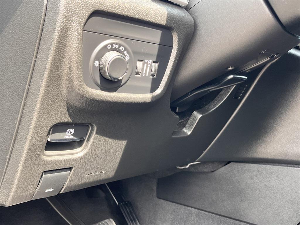 used 2022 Jeep Grand Cherokee L car, priced at $31,995