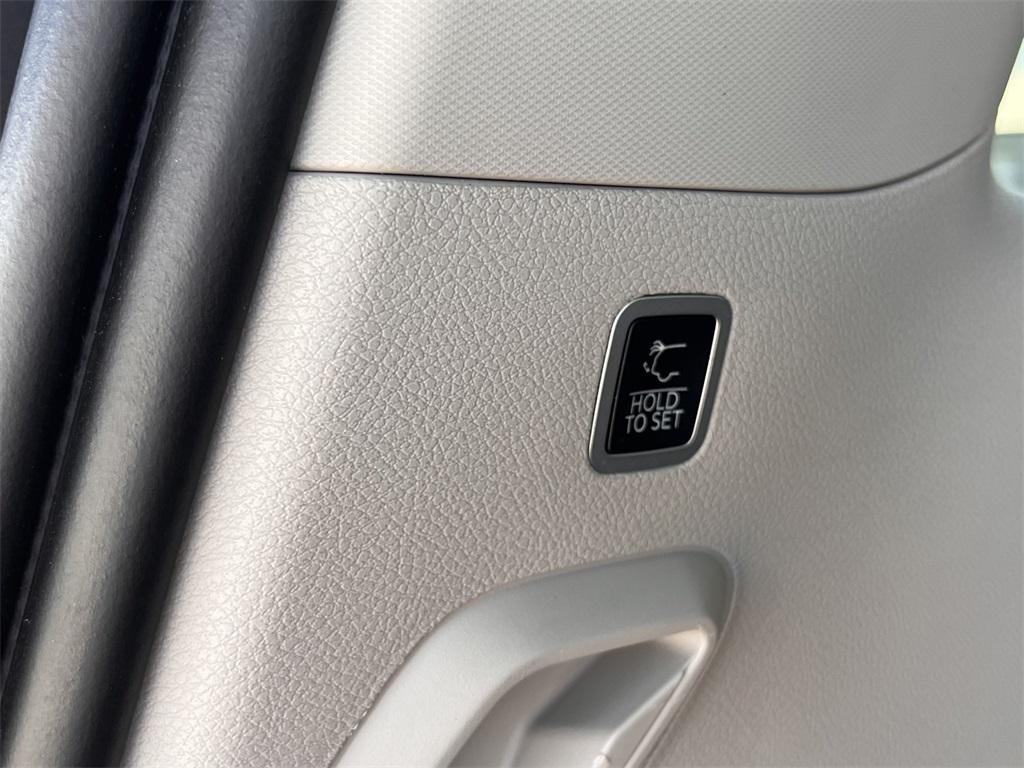used 2022 Jeep Wagoneer car, priced at $41,940