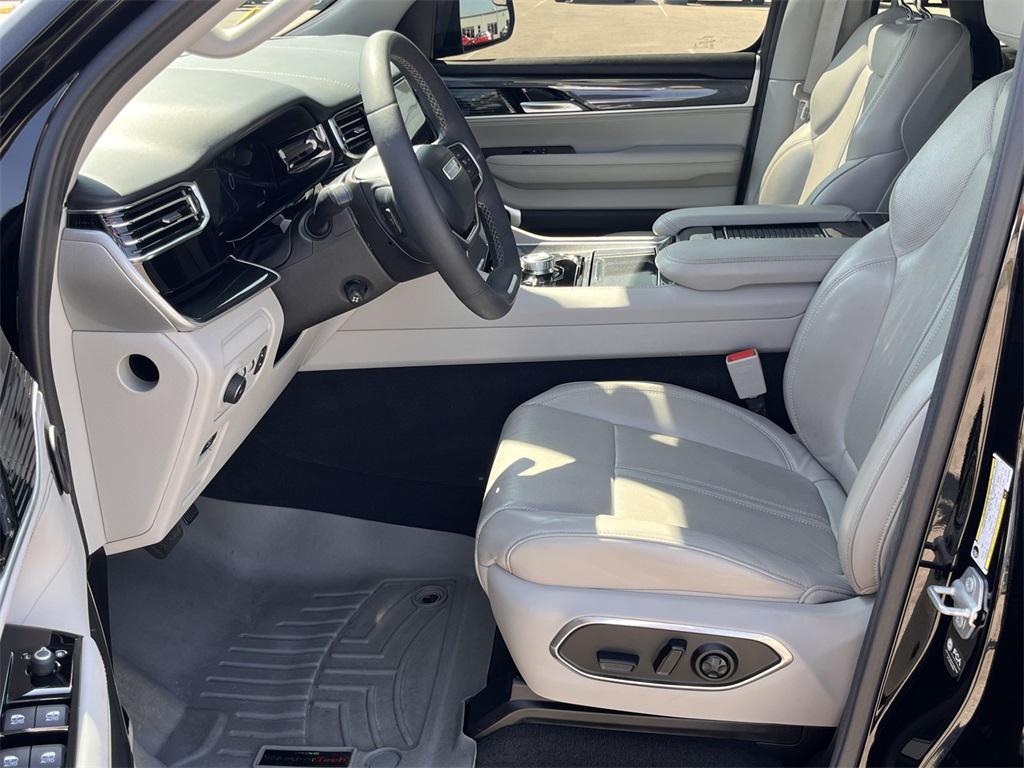 used 2022 Jeep Wagoneer car, priced at $41,940
