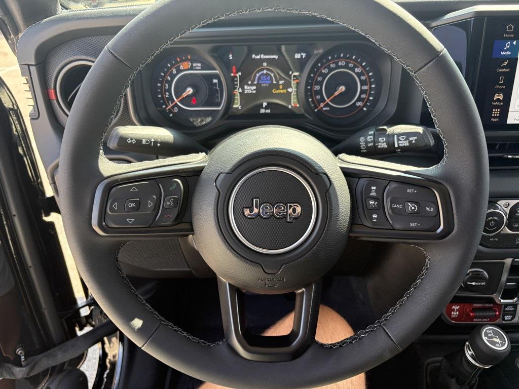 new 2025 Jeep Wrangler car, priced at $61,170
