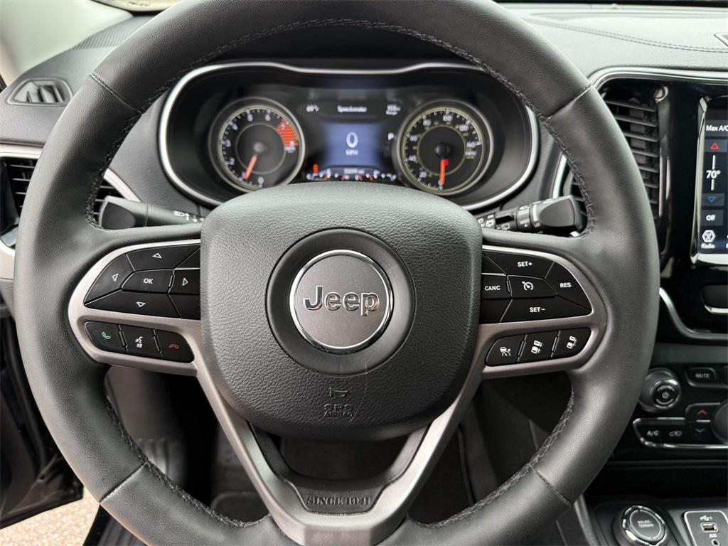 used 2022 Jeep Cherokee car, priced at $28,440