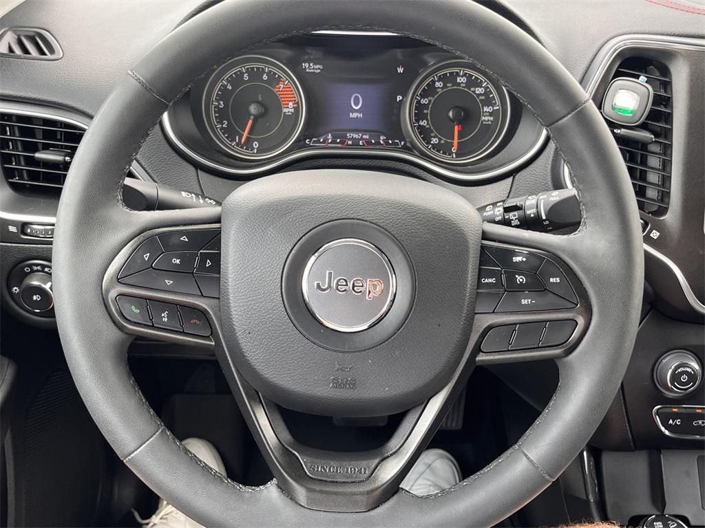 used 2022 Jeep Cherokee car, priced at $25,386
